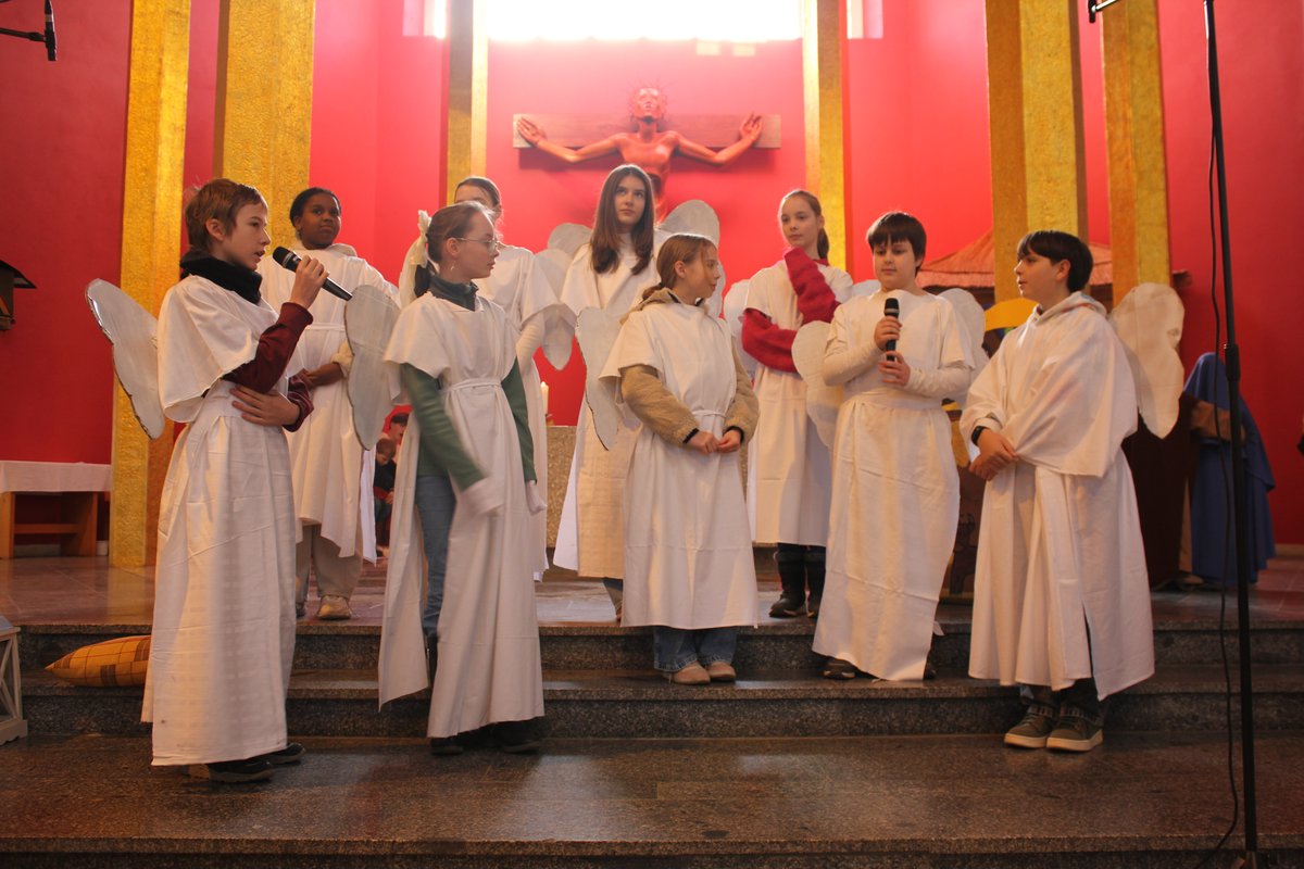 Titelbild für Beitrag: Der Weihnachtsgottesdienst – ein festlicher Abschluss des Jahres